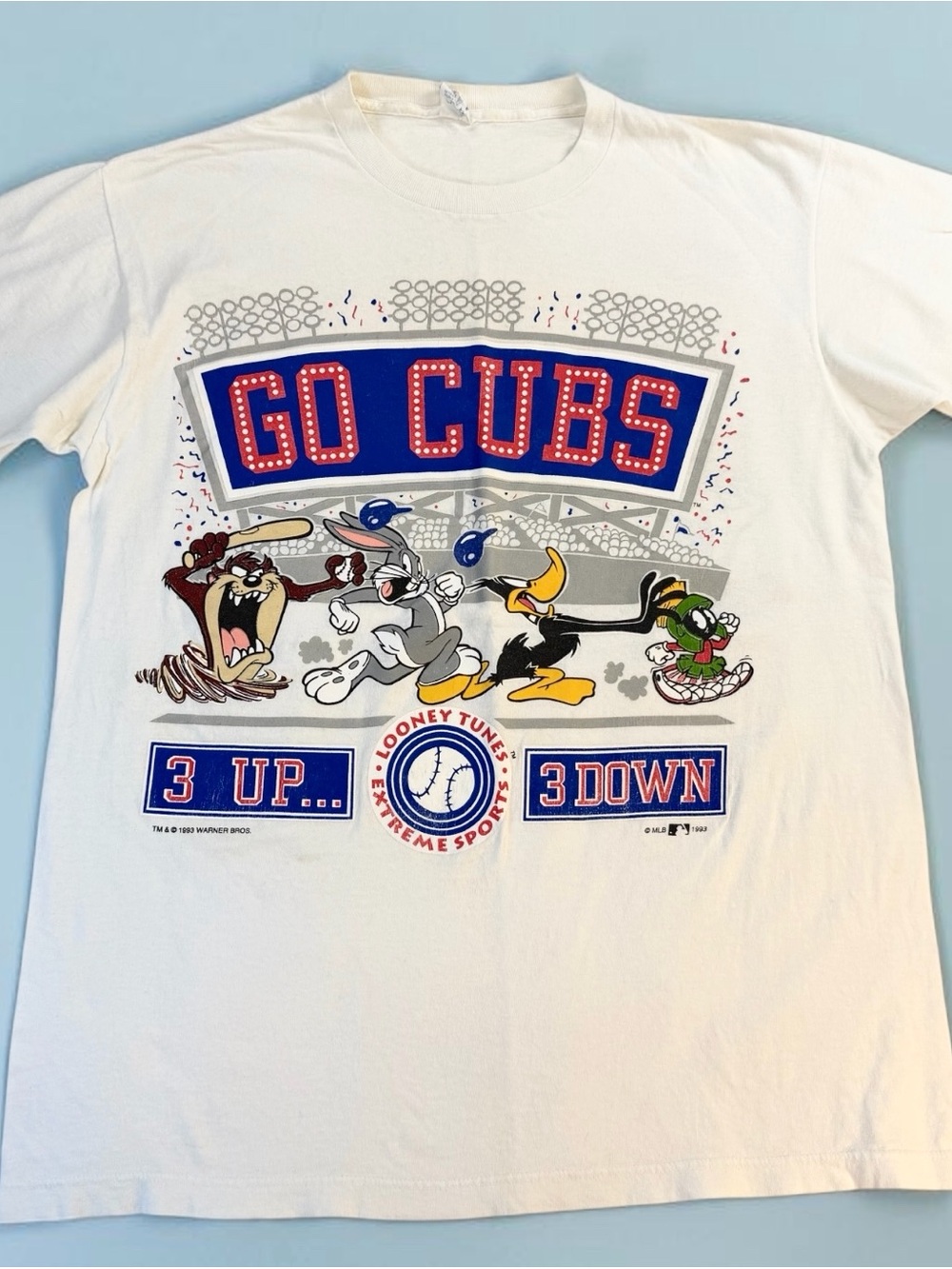Vintage 90’s Looney Tunes Chicago Cubs Baseball Tee 3Up 3Down Large